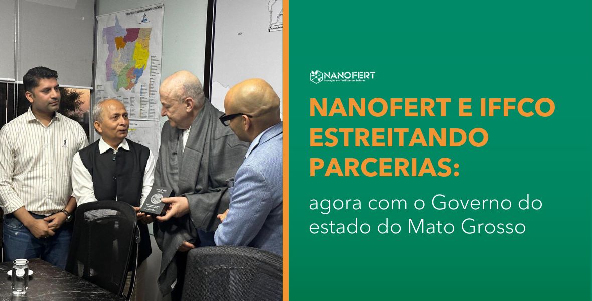 Parceria Estratégica A NANOFERT, em parceria com a IFFCO, reuniu-se com autoridades do Governo de Mato Grosso para discutir os avanços dos fertilizantes NANO DAP e NANO UREIA. A reunião contou com Dr. Yogendra Kumar, Girish Sharma e A. Lakshmanan da IFFCO, além de Fausto Caron e Ritesh Sharma da NANOFERT.  Fertilizantes Foliares com Nanotecnologia Os produtos NANOFERT oferecem maior absorção e liberação controlada, aumentando a eficiência nutricional e reduzindo o impacto ambiental, promovendo práticas agrícolas sustentáveis.  Compromisso com o Desenvolvimento A NANOFERT está comprometida com o desenvolvimento econômico local, fortalecendo parcerias que beneficiam agricultores e a economia regional.  Foco na Sustentabilidade Os fertilizantes foliares da NANOFERT garantem uma agricultura sustentável, contribuindo para a saúde do solo e um legado próspero para futuras gerações.